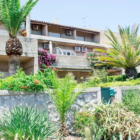 Holiday home Casa Fleres *